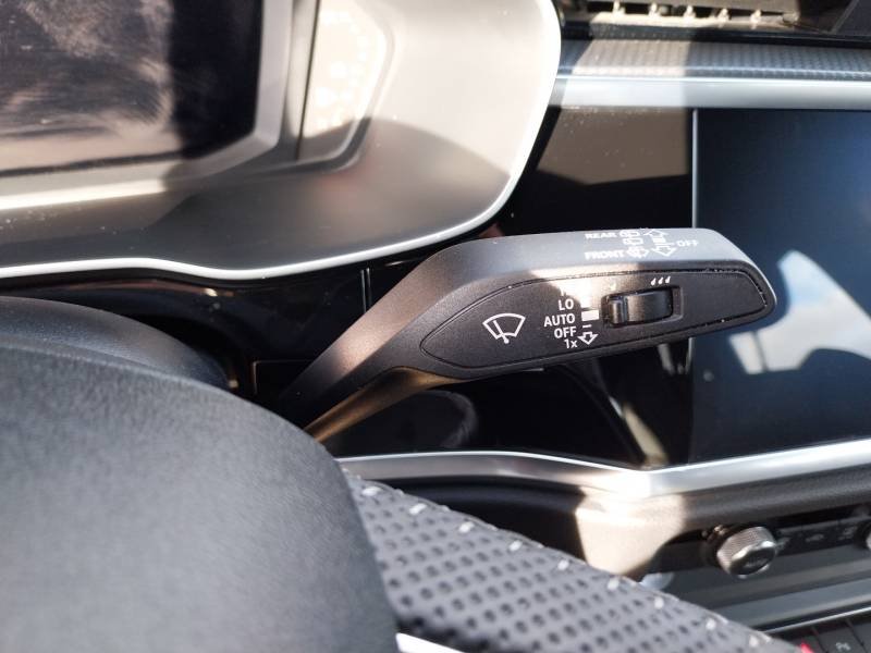 Audi Q3 - Photo 37