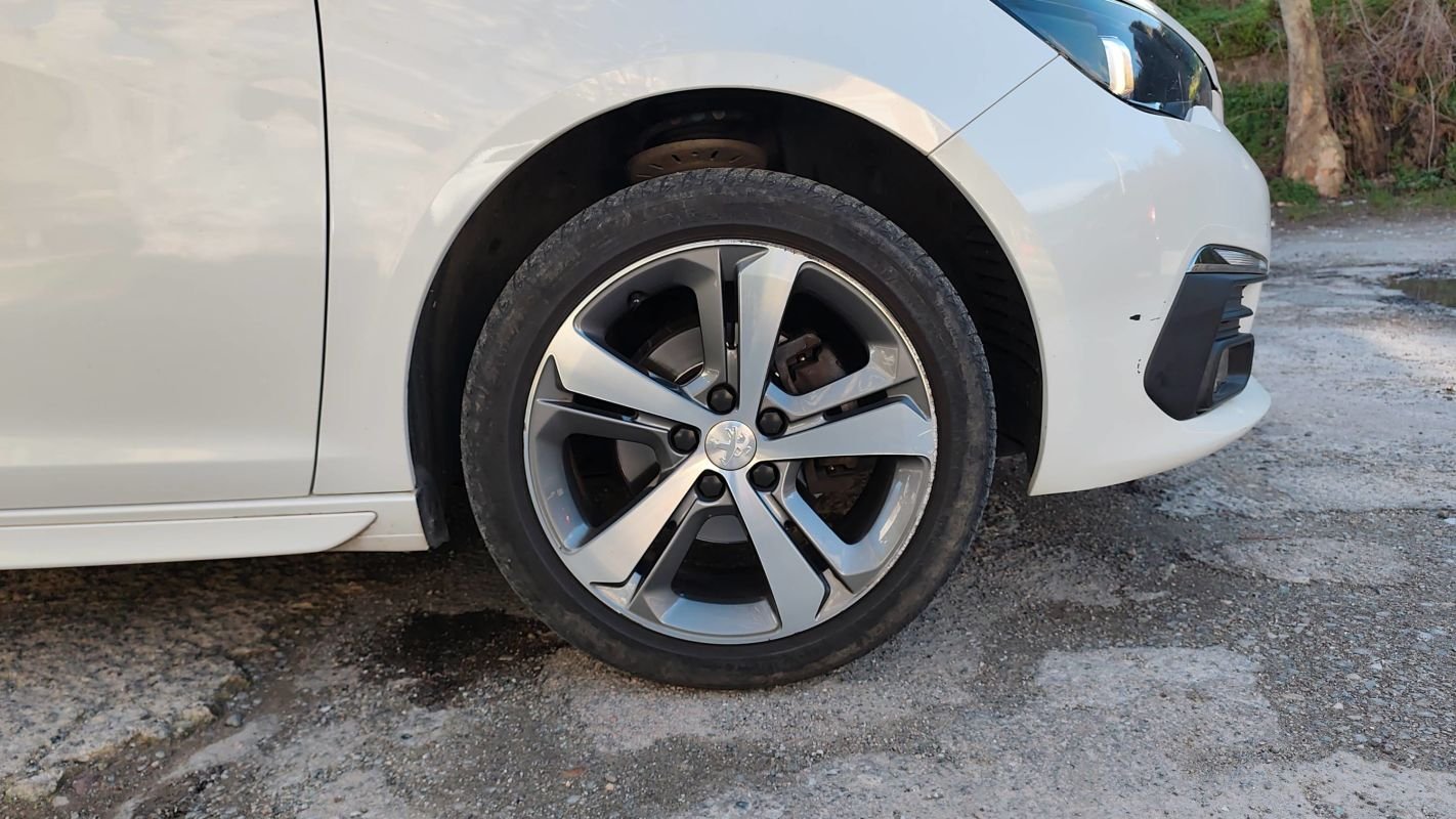 Peugeot 308 - Photo 17