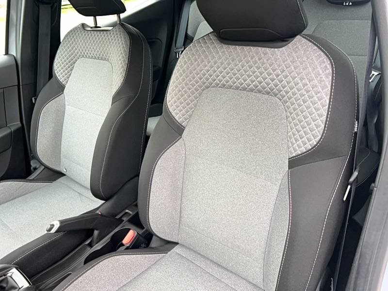 Renault Clio - Photo 13