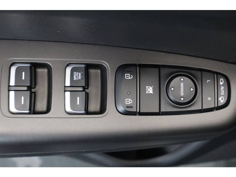 Kia Sportage - Photo 28