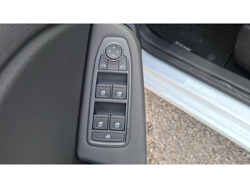Renault Clio - Photo 24
