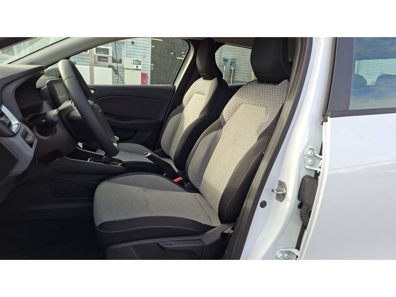 Renault Clio - Photo 25
