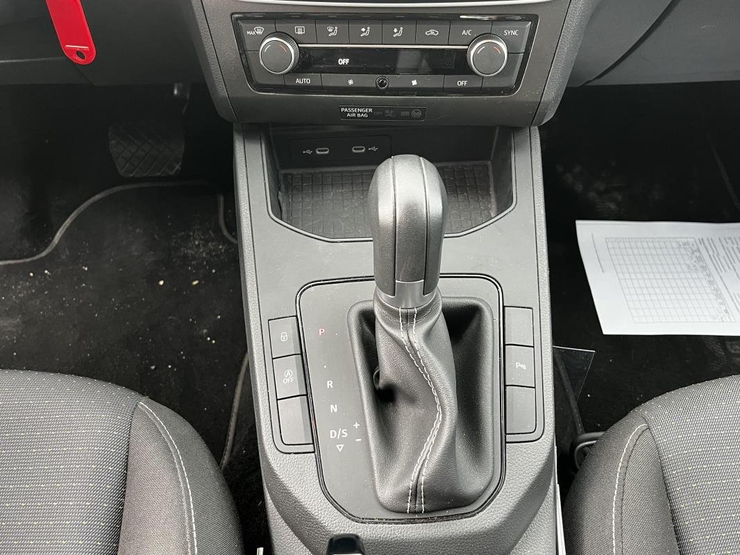 Seat Ibiza - Photo 11