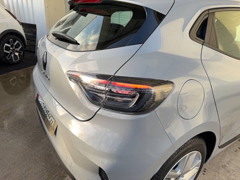 Renault Clio - Photo 39