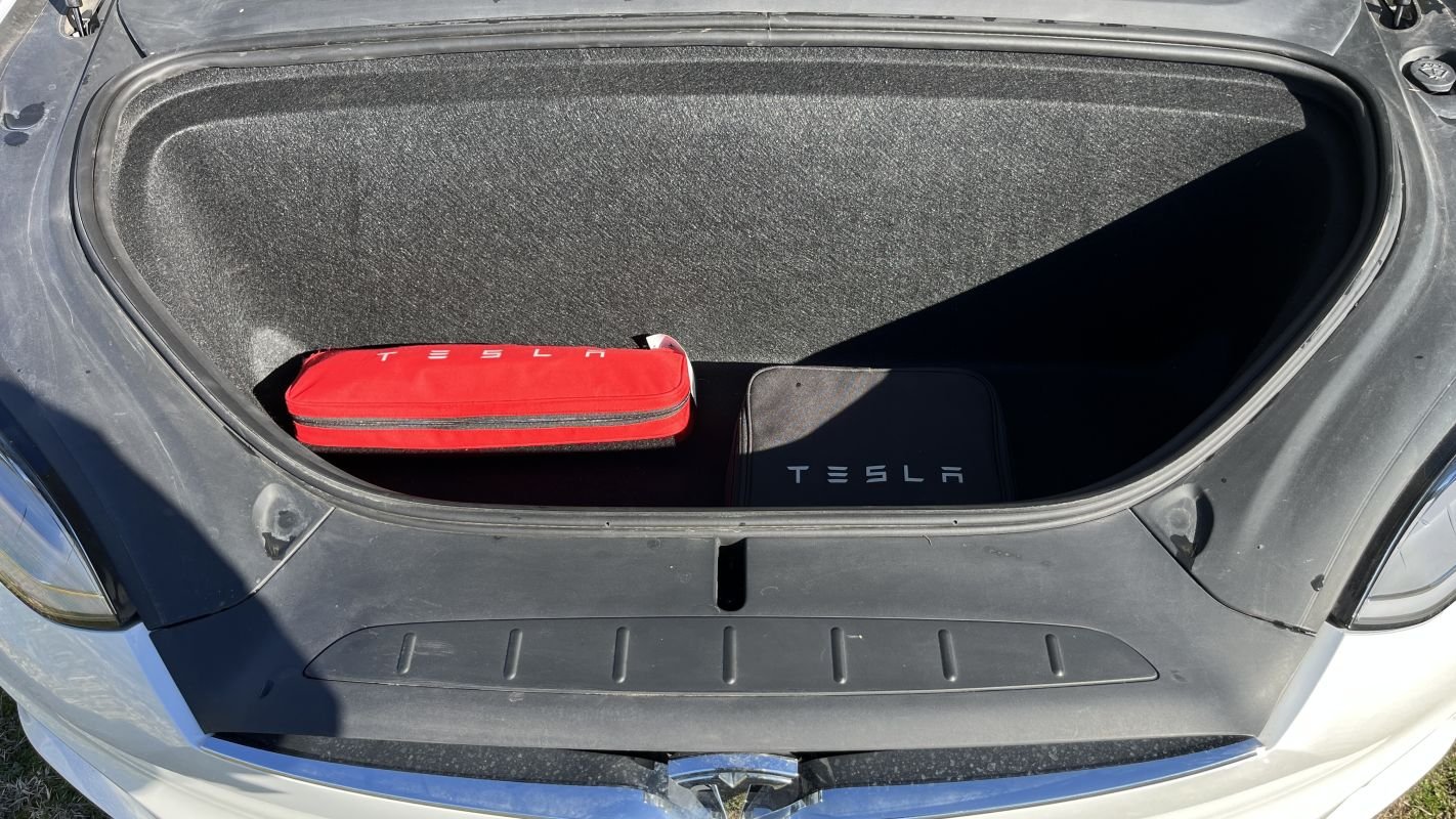 Tesla Model X - Photo 15