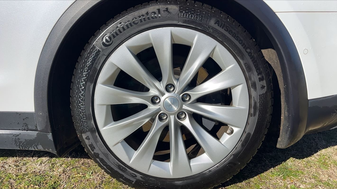 Tesla Model X - Photo 19