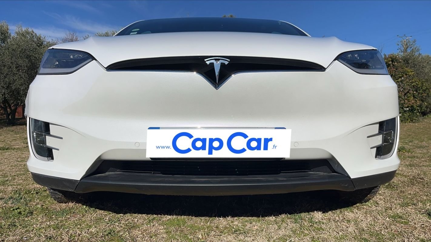 Tesla Model X - Photo 20
