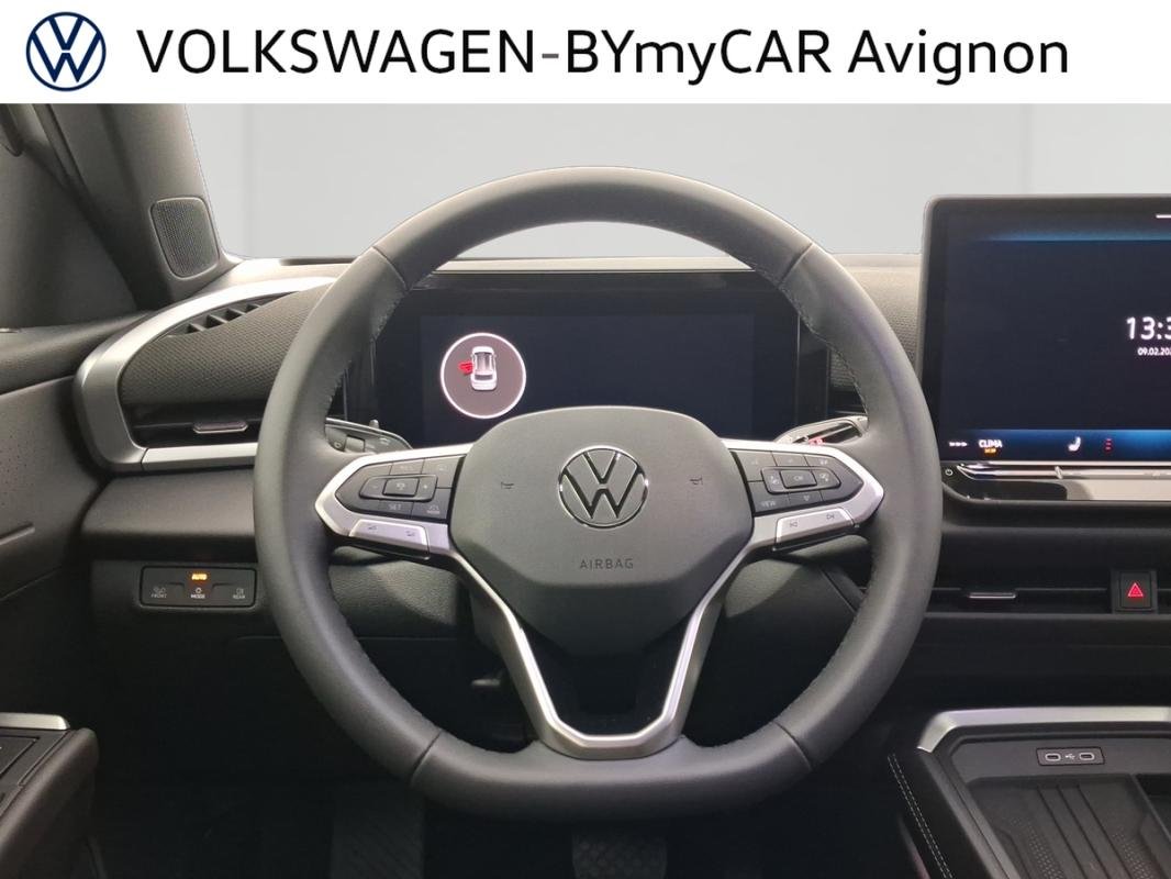 Volkswagen T-Roc - Photo 11