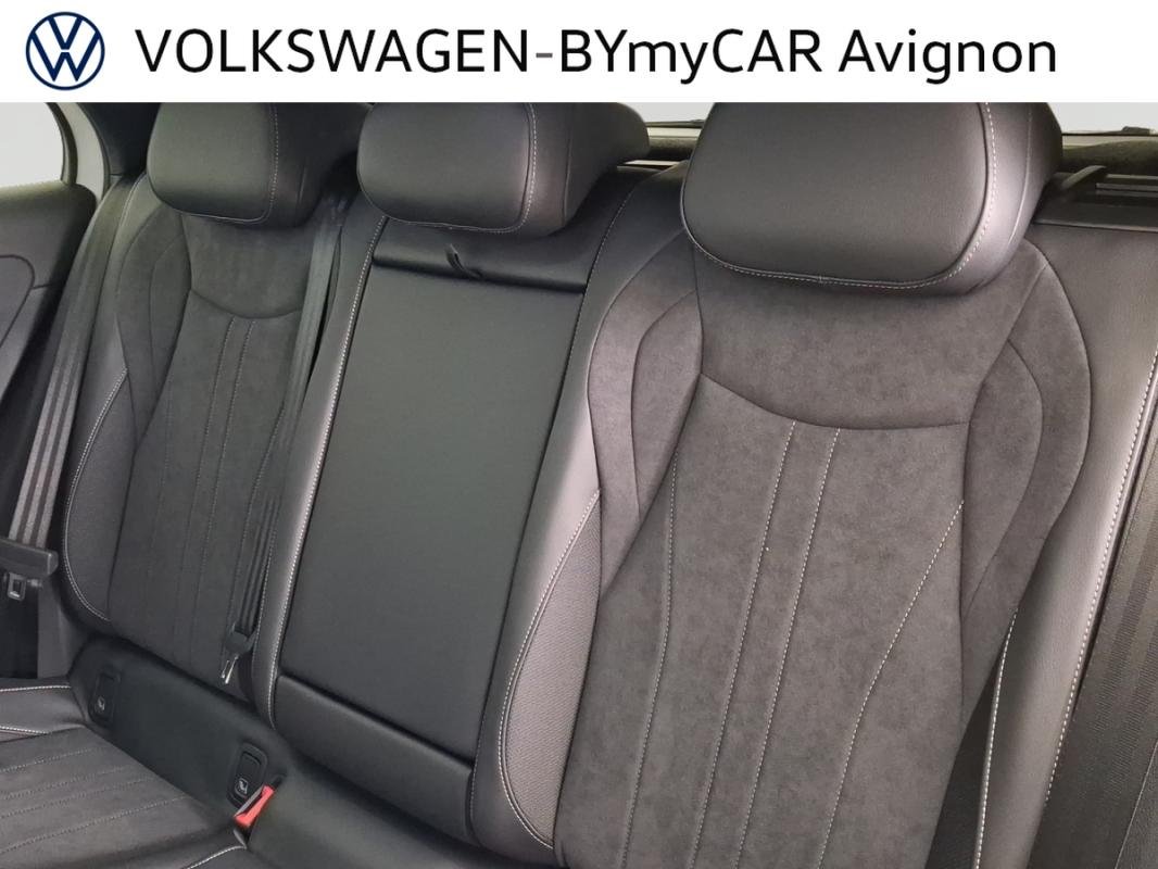 Volkswagen T-Roc - Photo 24