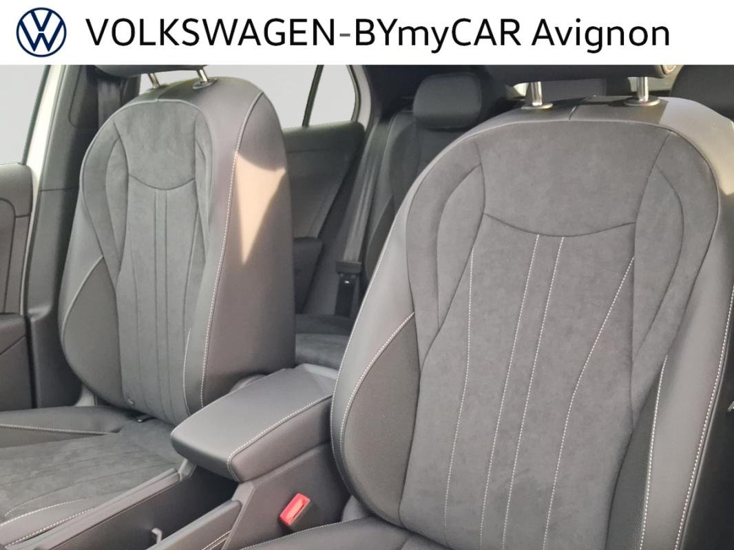 Volkswagen T-Roc - Photo 24