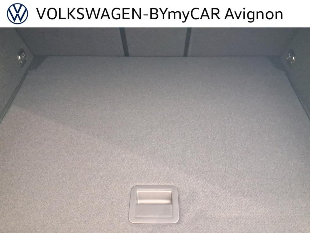 Volkswagen T-Roc - Photo 26