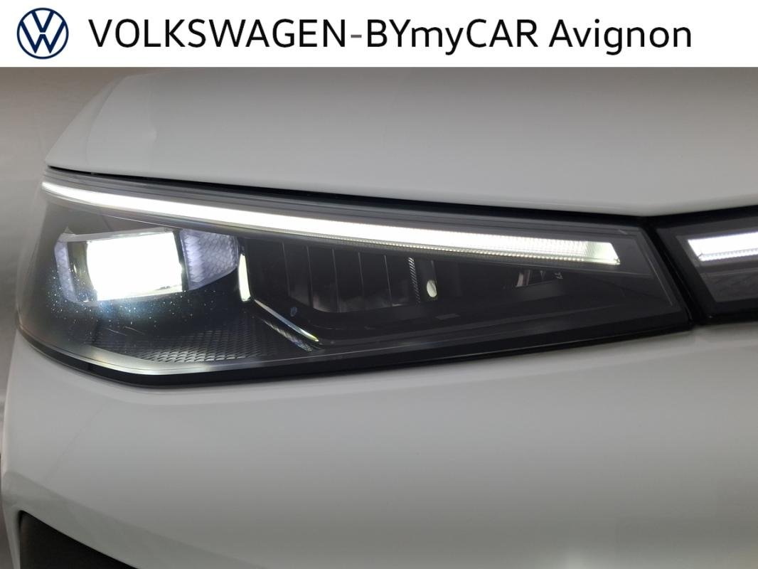 Volkswagen T-Roc - Photo 36