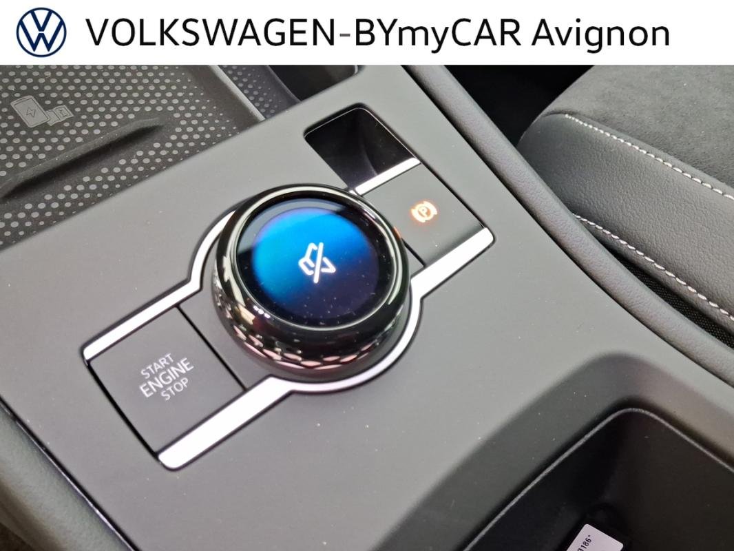 Volkswagen T-Roc - Photo 38