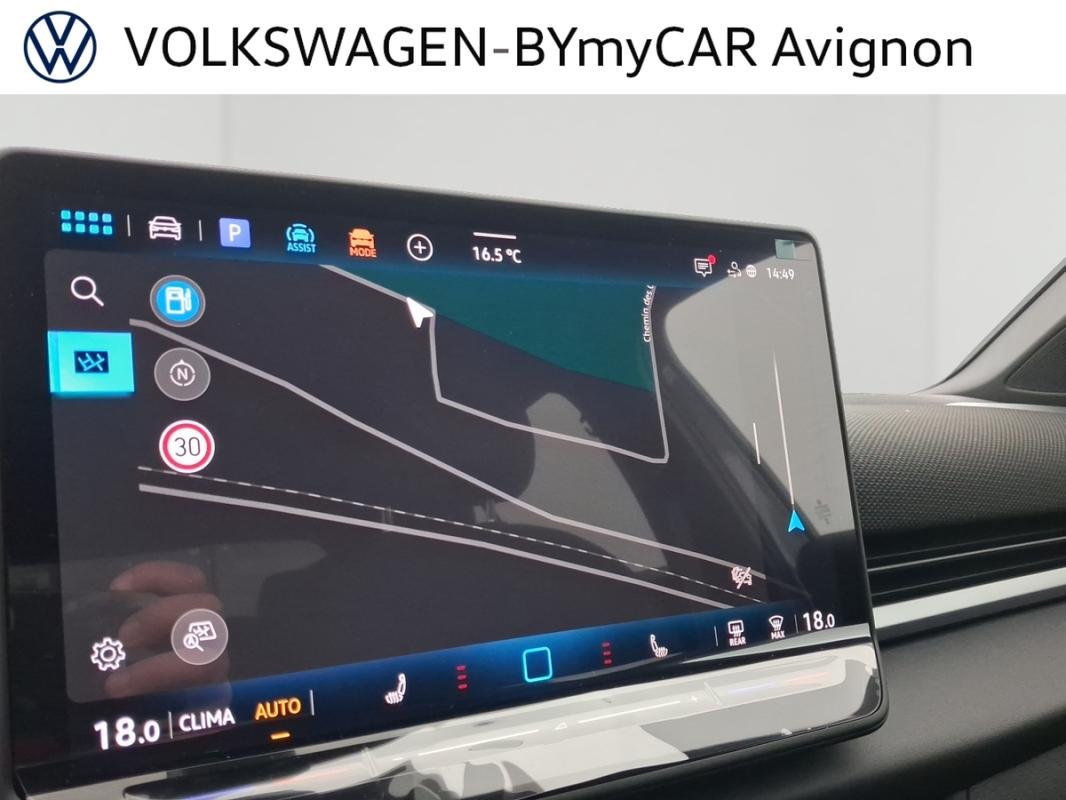 Volkswagen T-Roc - Photo 13