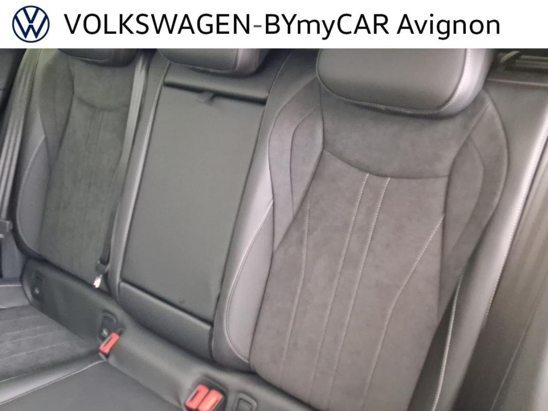 Volkswagen T-Roc - Photo 24