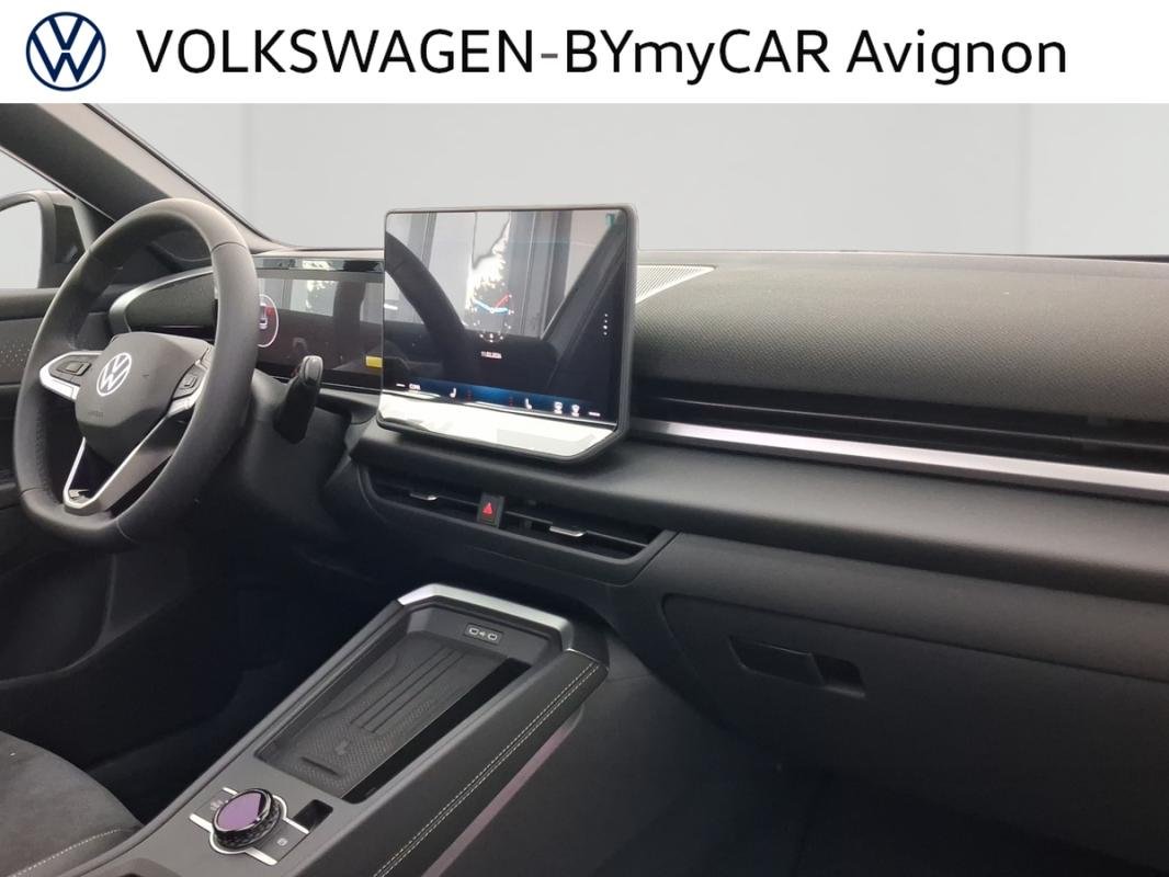 Volkswagen T-Roc - Photo 28