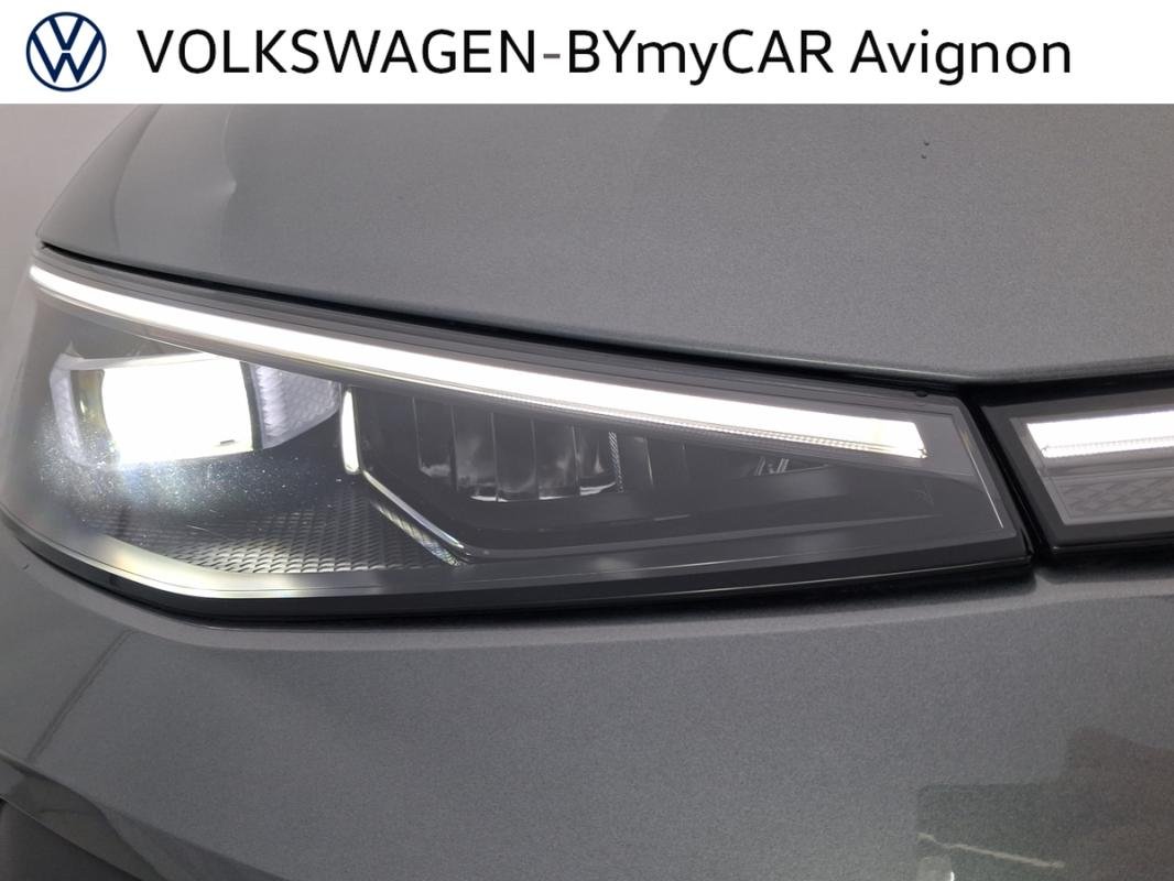 Volkswagen T-Roc - Photo 35
