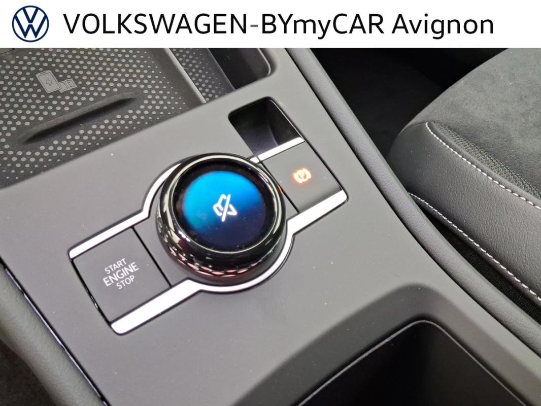 Volkswagen T-Roc - Photo 37