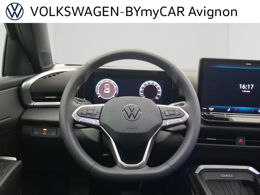 Volkswagen T-Roc - Photo 11