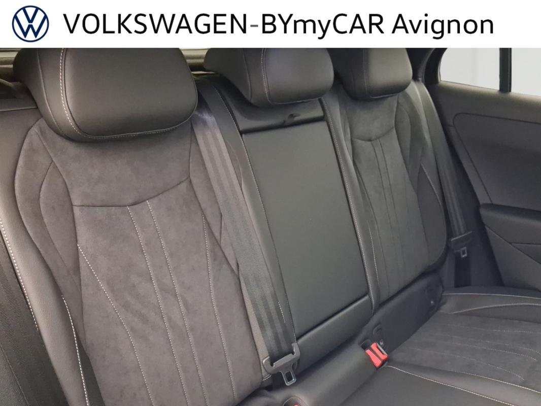 Volkswagen T-Roc - Photo 26