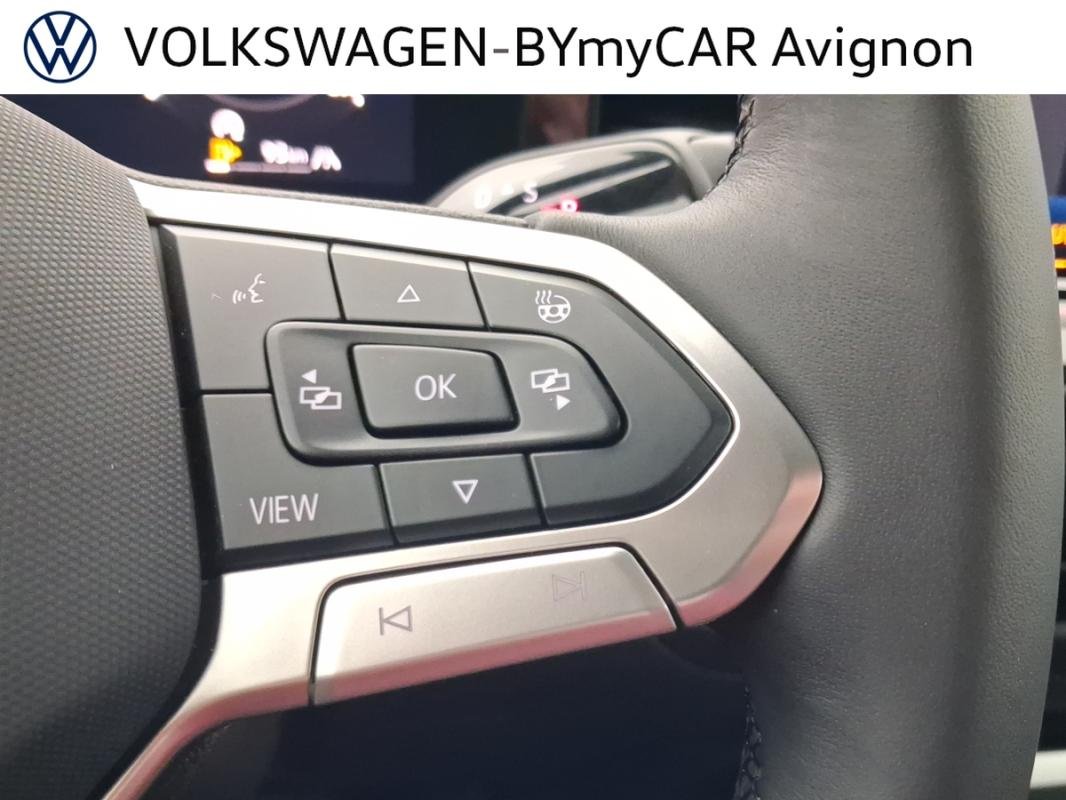 Volkswagen T-Roc - Photo 32