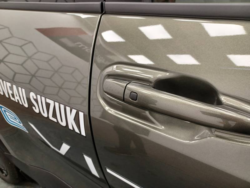 Suzuki Vitara - Photo 22