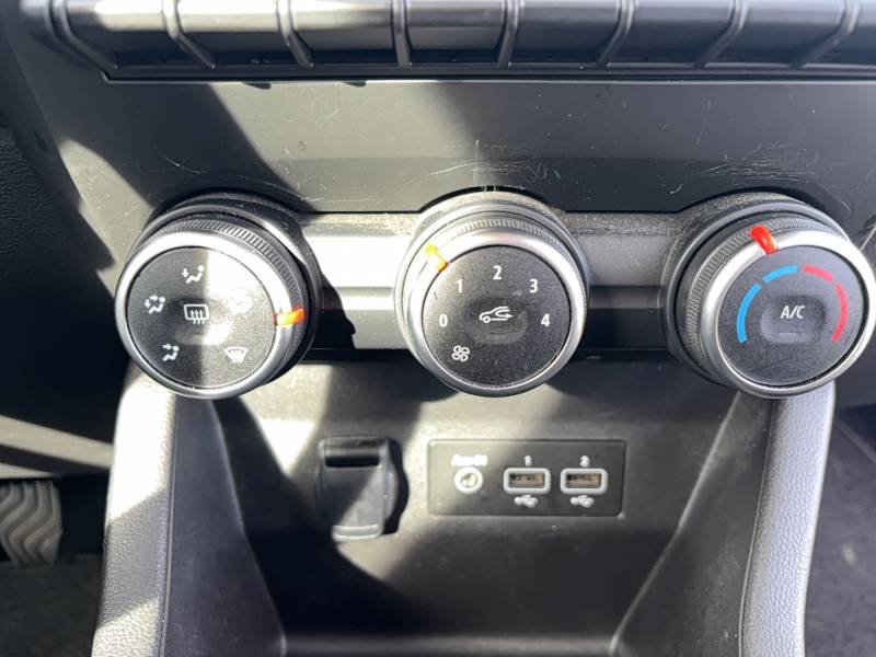 Renault Clio - Photo 25