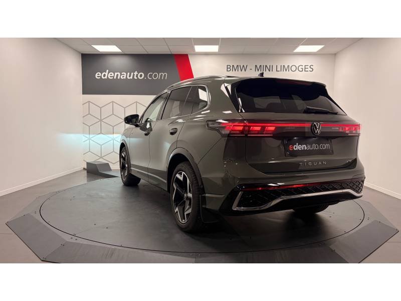 Volkswagen Tiguan - Photo 11
