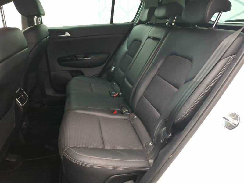 Kia Sportage - Photo 20
