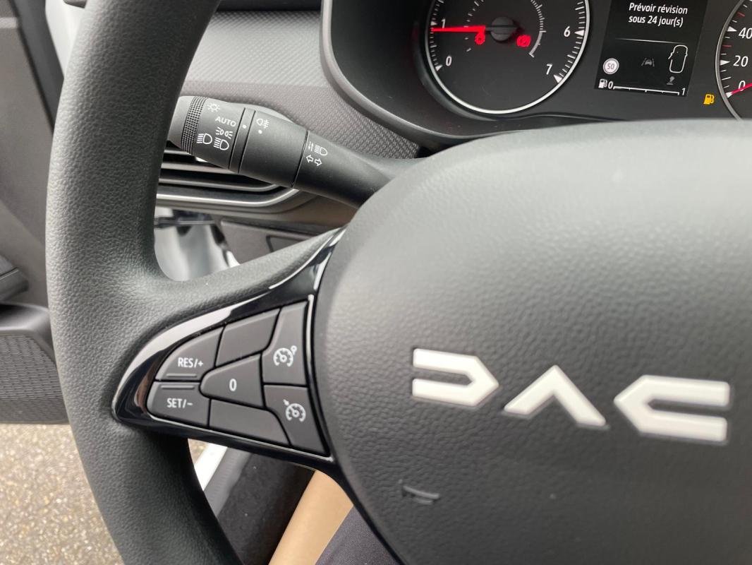 Dacia Sandero - Photo 11