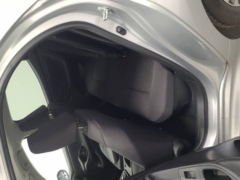 Toyota Yaris - Photo 13