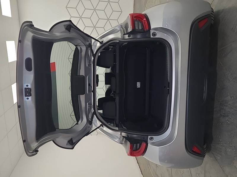 Toyota Yaris - Photo 23