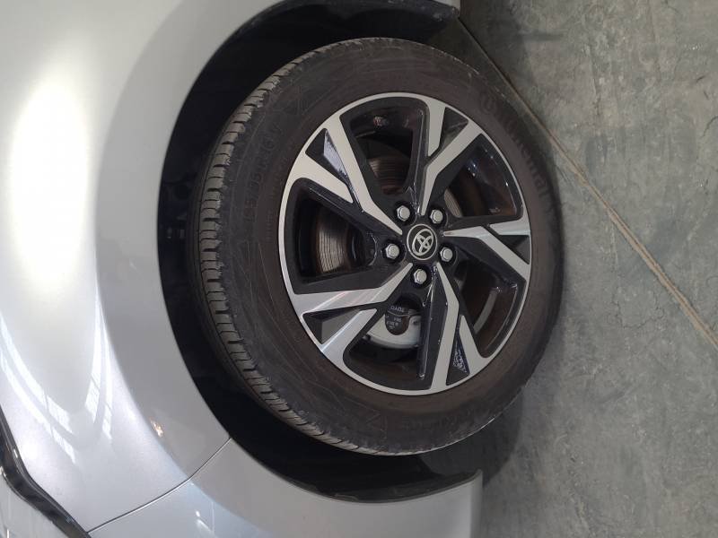 Toyota Yaris - Photo 9