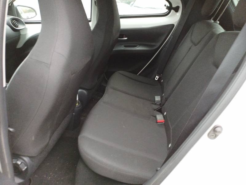 Toyota aygo x - Photo 11