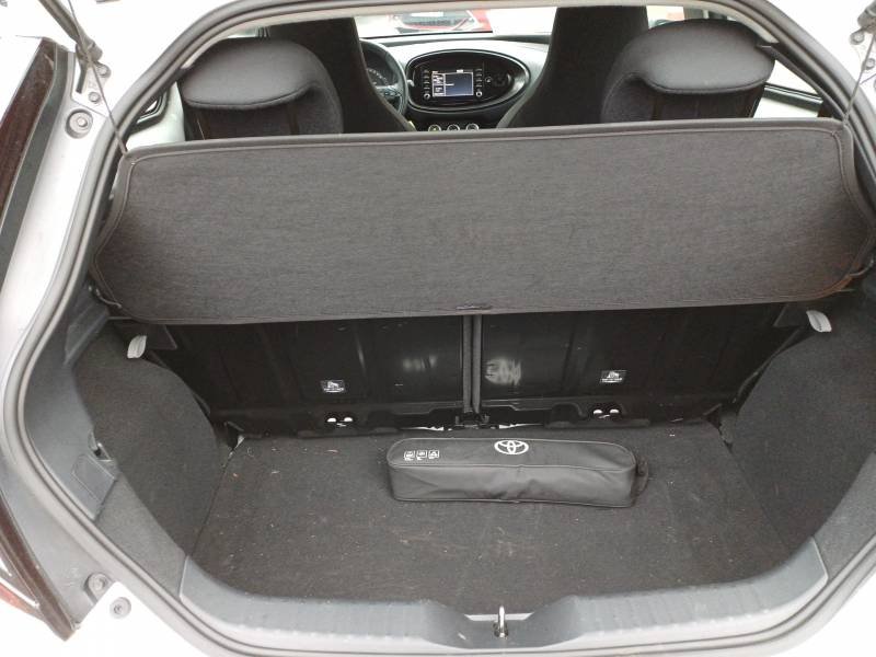 Toyota aygo x - Photo 12