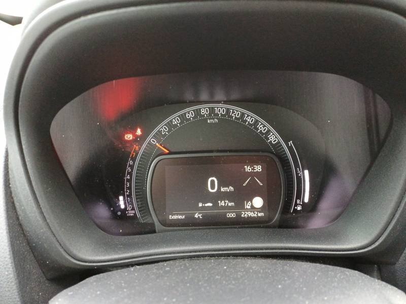 Toyota aygo x - Photo 18