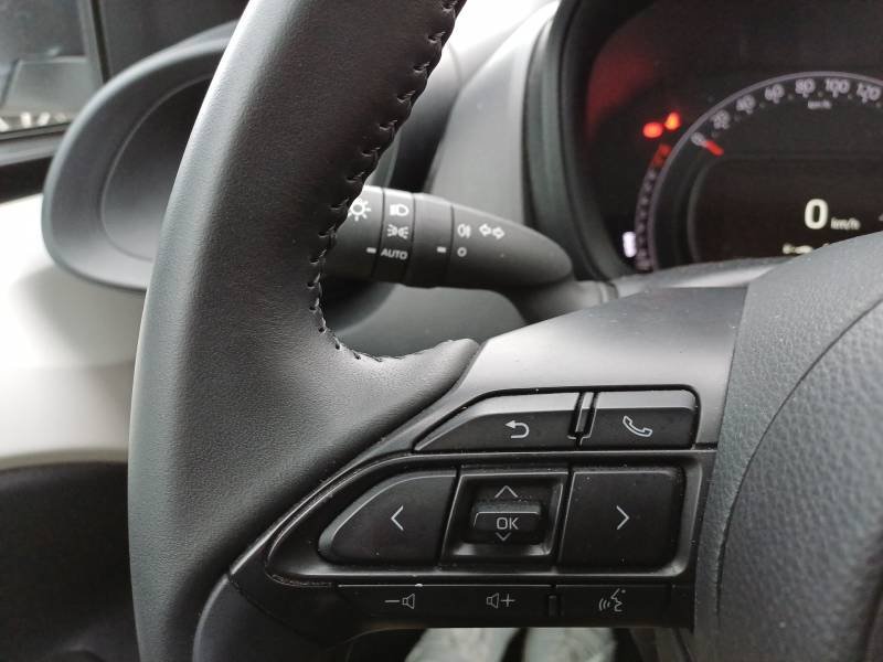 Toyota aygo x - Photo 23