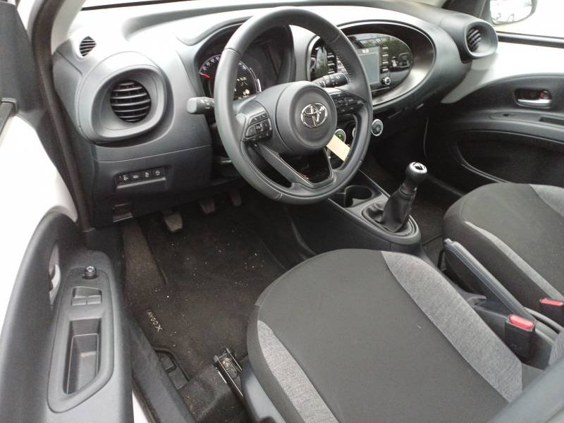 Toyota aygo x - Photo 10