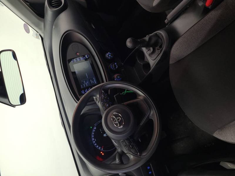 Toyota aygo x - Photo 11
