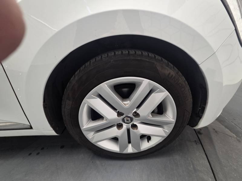 Renault Clio - Photo 18