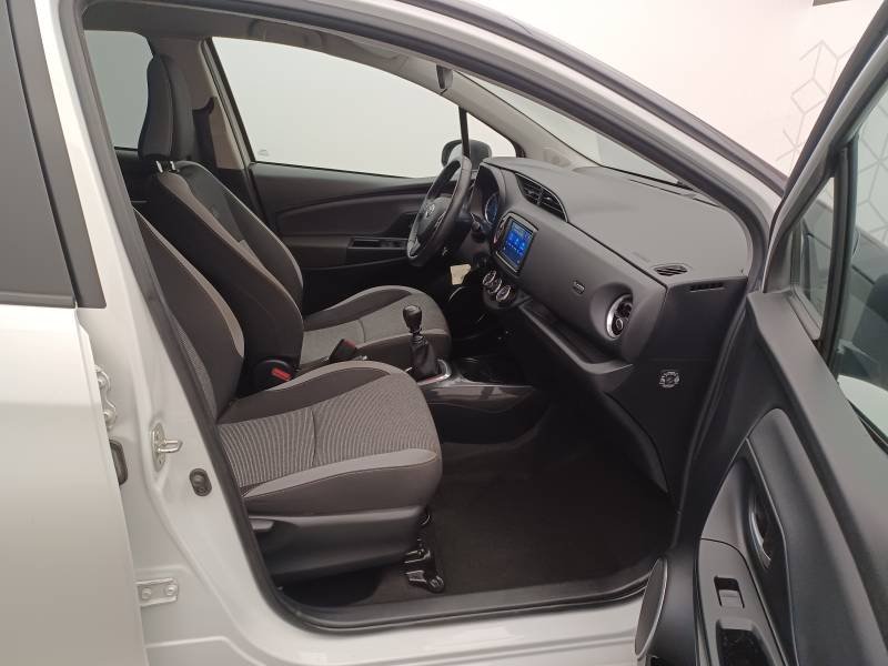 Toyota Yaris - Photo 14