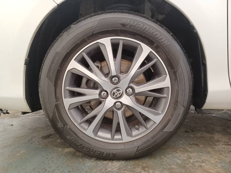Toyota Yaris - Photo 7