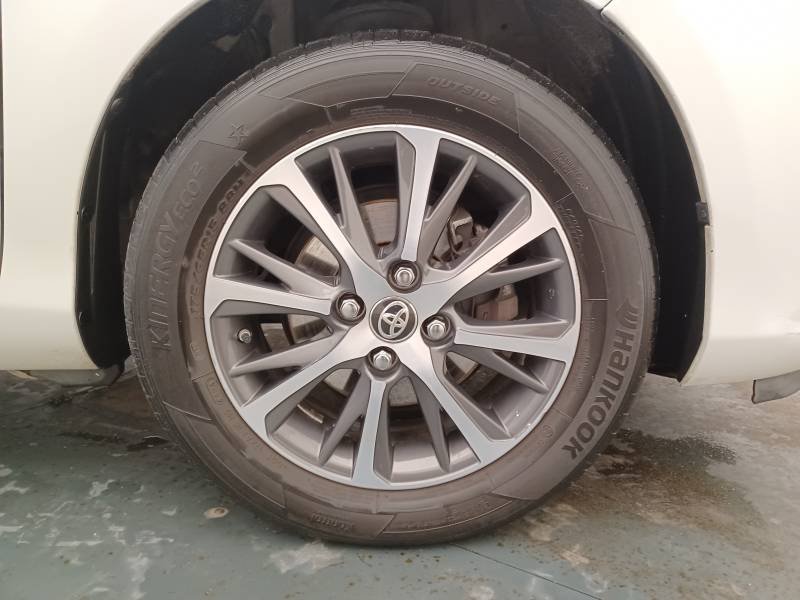 Toyota Yaris - Photo 10