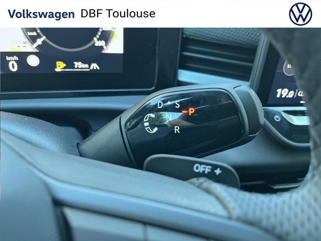 Volkswagen T-Roc - Photo 24