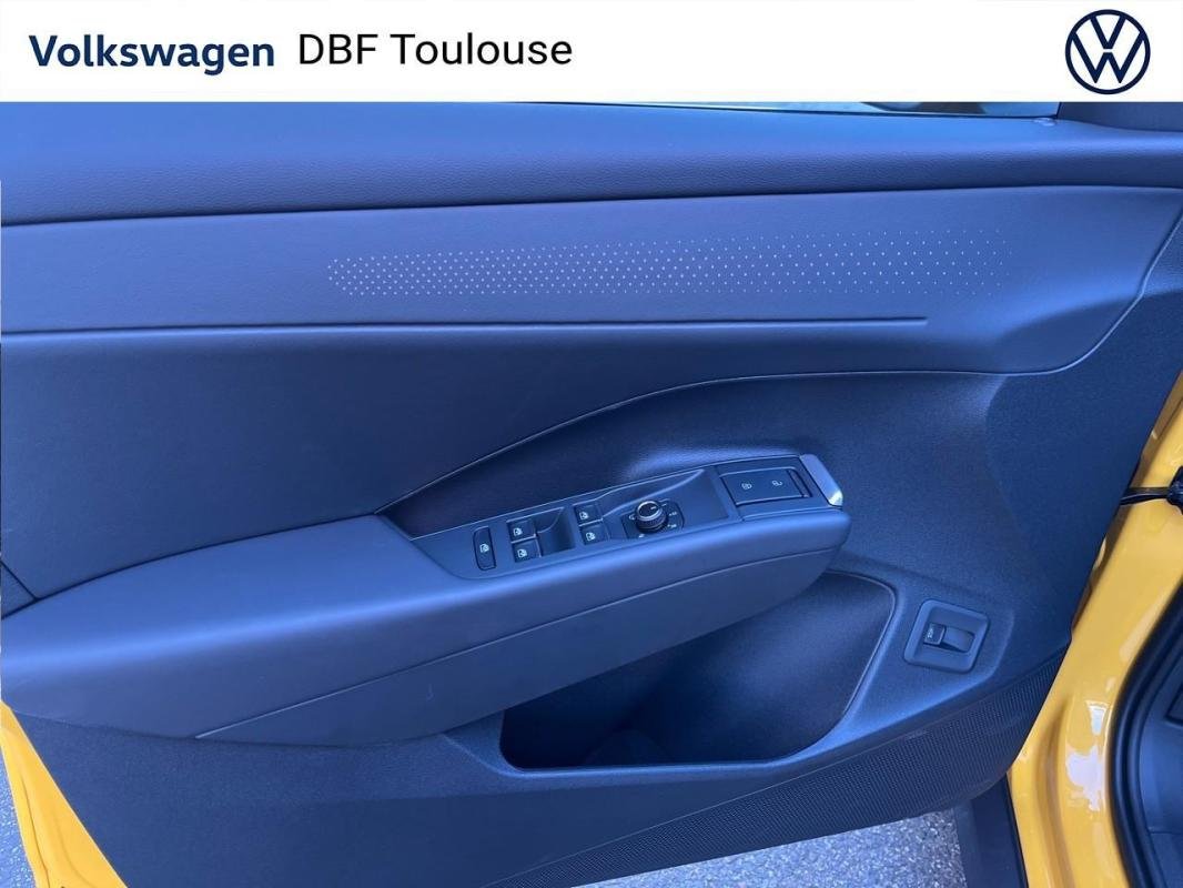 Volkswagen T-Roc - Photo 27