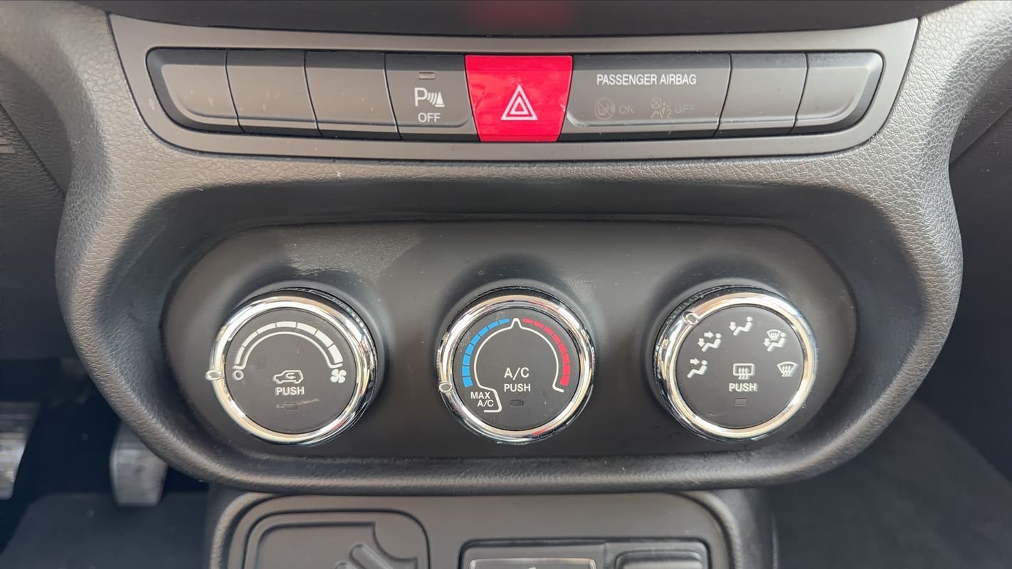 Jeep Renegade - Photo 13