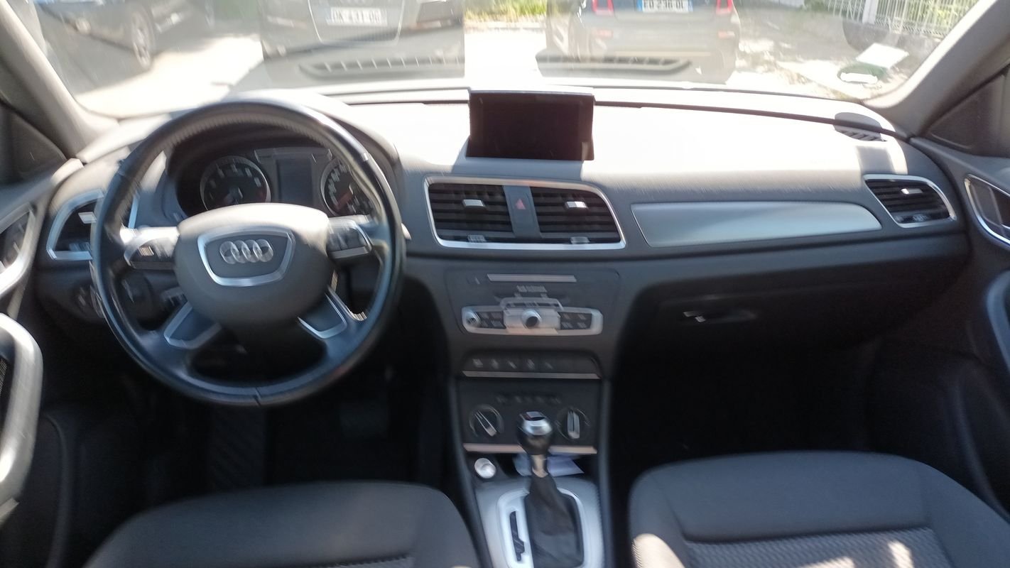 Audi Q3 - Photo 11