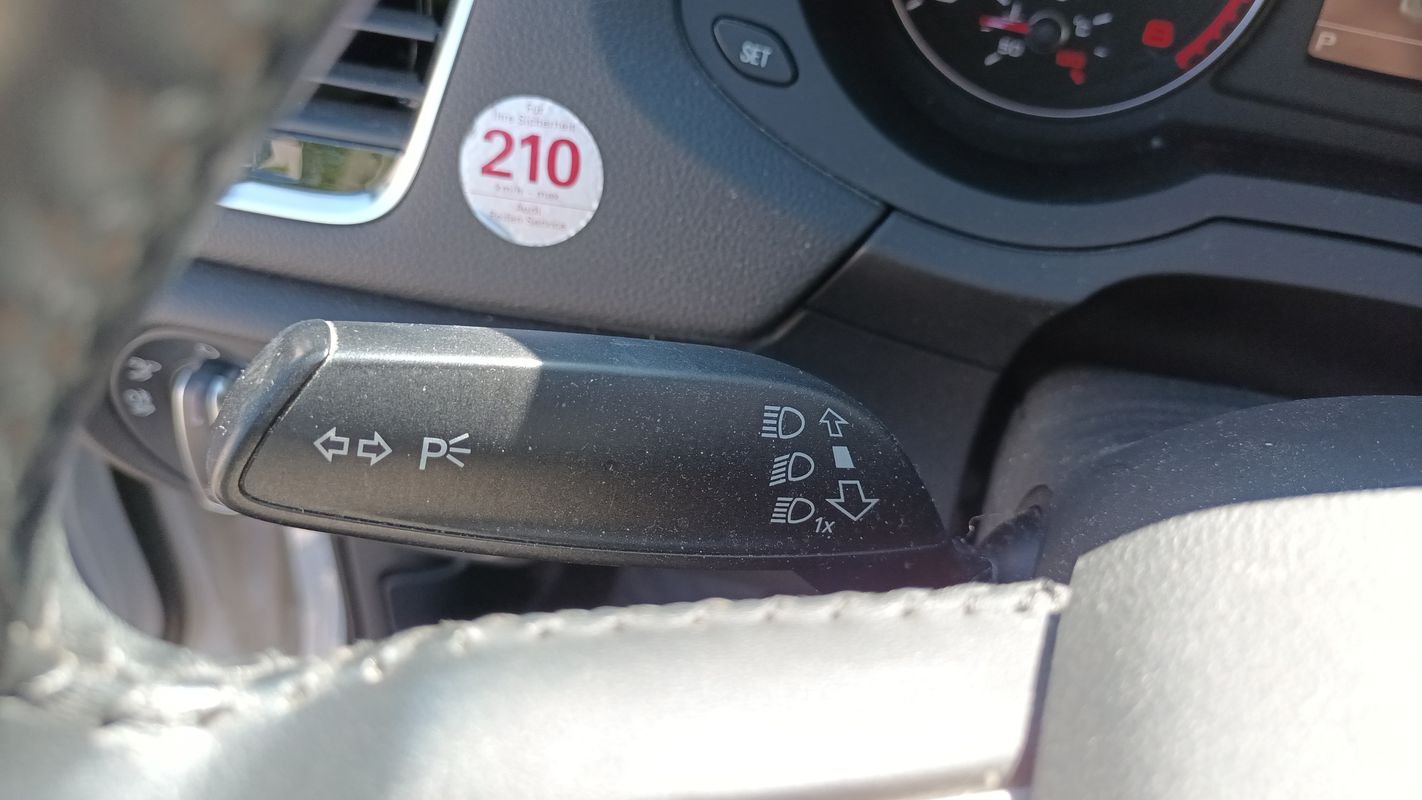 Audi Q3 - Photo 25