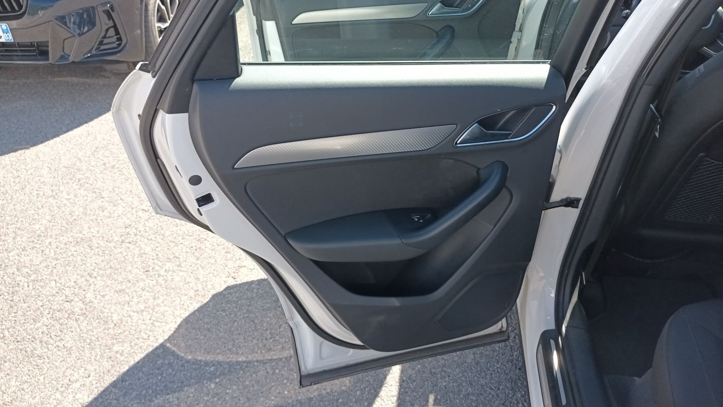 Audi Q3 - Photo 28