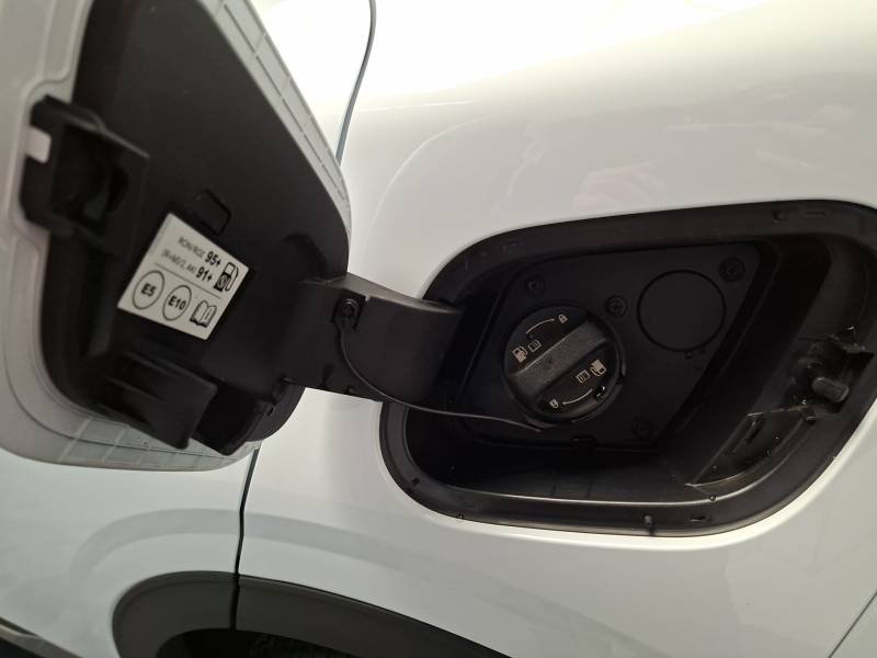 Kia Sportage - Photo 21